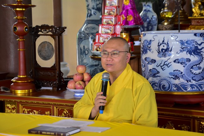 The Eight Precept Retreat  at Tay Khanh pagoda, Thai Binh